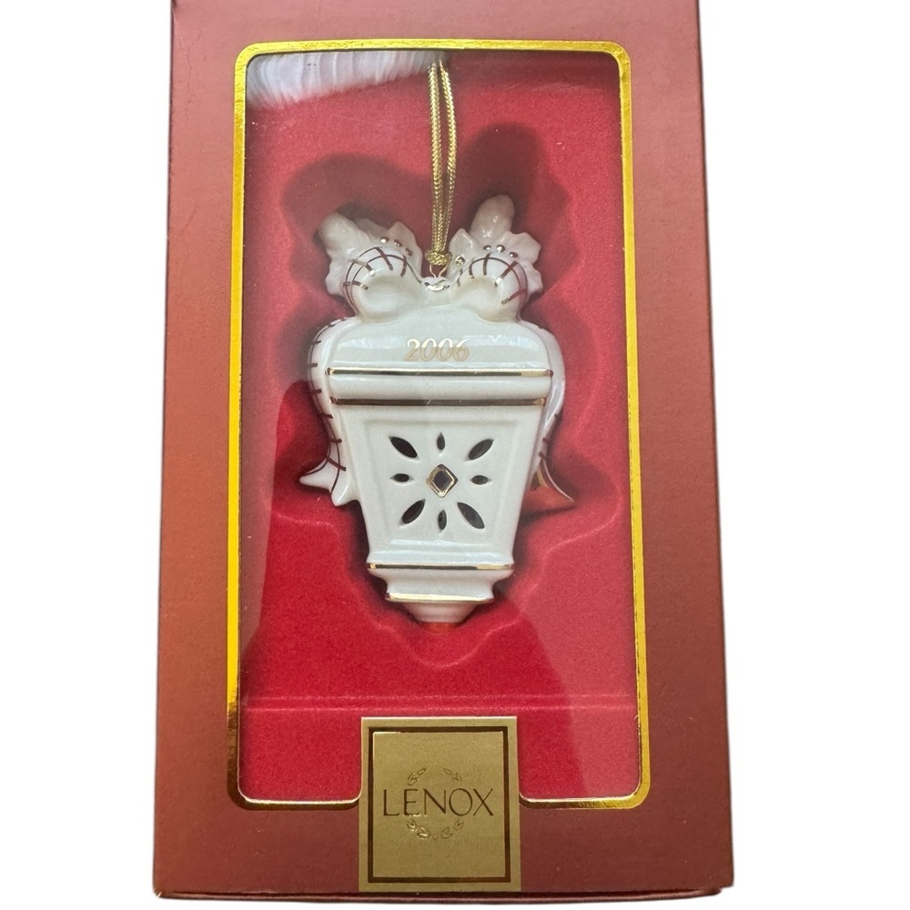 Lenox 2006 WILLIAMSBURG LANTERN Christmas Ornament Holiday
